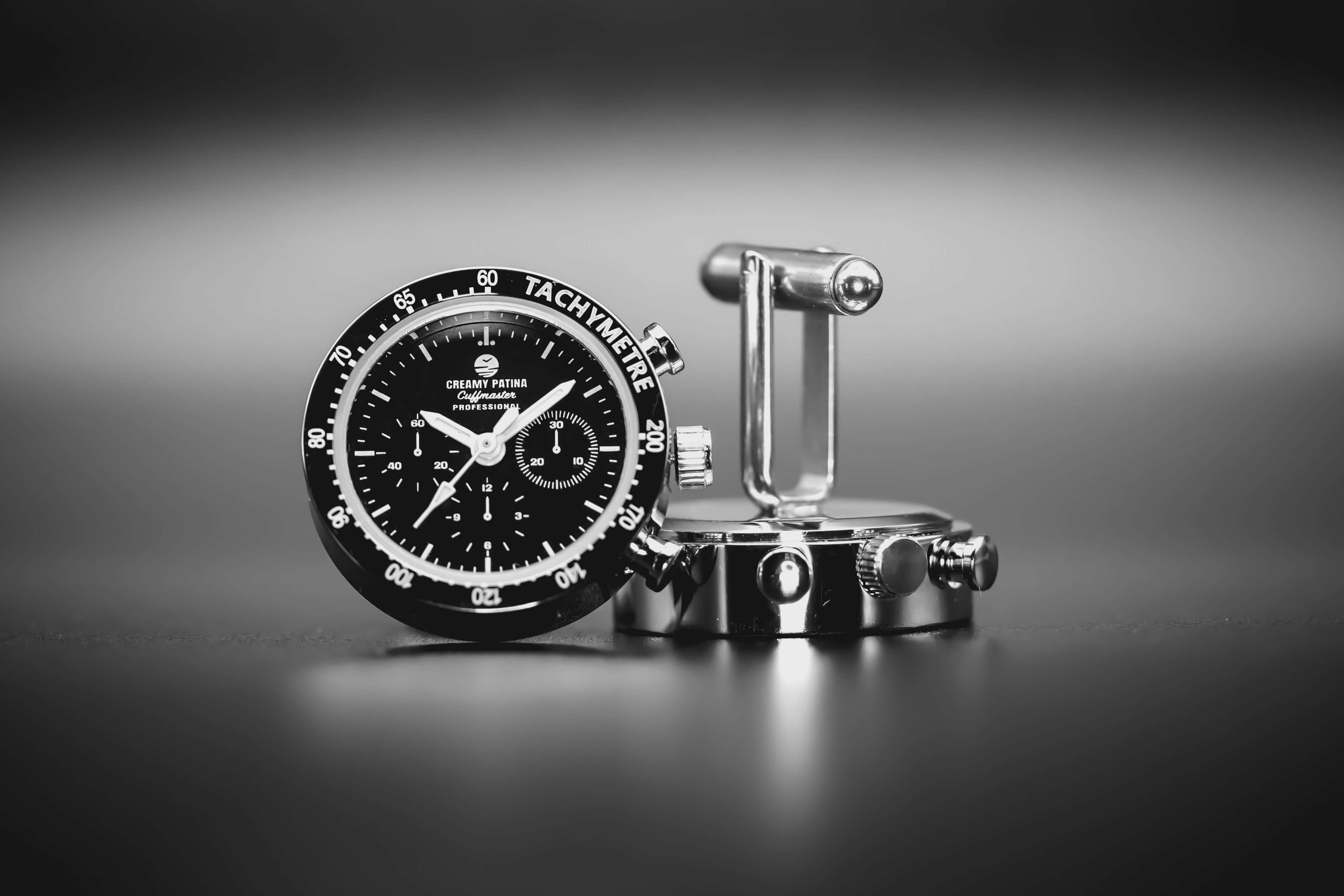 The CUFFMASTER Cufflinks